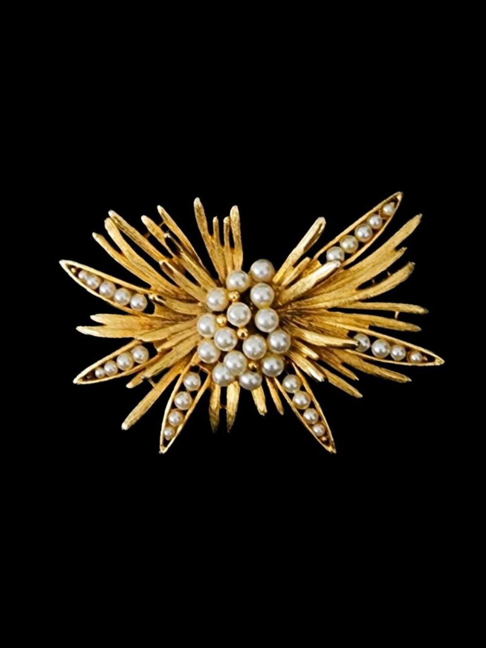 Vintage LISNER 1960s Gold Brutalist Starburst Faux Pearl Brooch